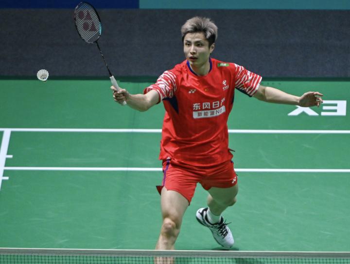石宇奇全英羽毛球赛一轮游 卫冕冠军爆冷出局 新闻