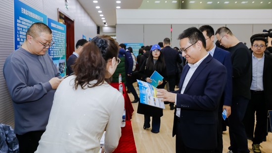  债券市场发力实体经济，中国农业银行对接会凝聚金融活水。 股票财经 债券市场发力实体经济，中国农业银行对接会凝聚金融活水。 股票财经 债券市场发力实体经济，中国农业银行对接会凝聚金融活水。 股票财经 债券市场发力实体经济，中国农业银行对接会凝聚金融活水。 股票财经