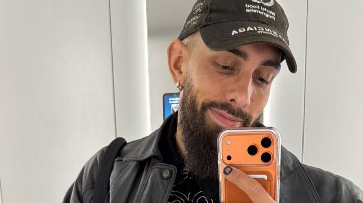  博尔哈涂指甲油的坚持；有人辱骂同性恋，他却视之为非侮辱。 体育新闻 博尔哈涂指甲油的坚持；有人辱骂同性恋，他却视之为非侮辱。 体育新闻