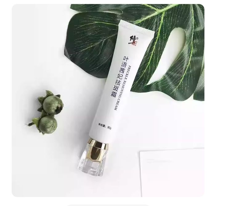  电商平台修正品牌乱象调查；授权费高企，贴牌咖啡护肤品暗藏风险。 新闻 电商平台修正品牌乱象调查；授权费高企，贴牌咖啡护肤品暗藏风险。 新闻 电商平台修正品牌乱象调查；授权费高企，贴牌咖啡护肤品暗藏风险。 新闻