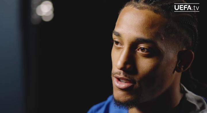  若昂-佩德罗深情回首；那记远射破网的欧冠夜晚。 体育新闻