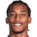  若昂-佩德罗深情回首；那记远射破网的欧冠夜晚。 体育新闻