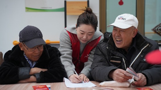  数智技术助力适老服务，中诚信托多措并举守护银发权益。 新闻