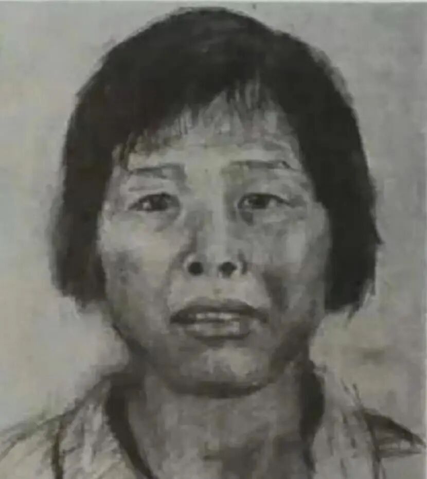  正义迟到却未缺席；梅姨终于现身，受害家庭泪水中迎来团圆曙光。 情感心理