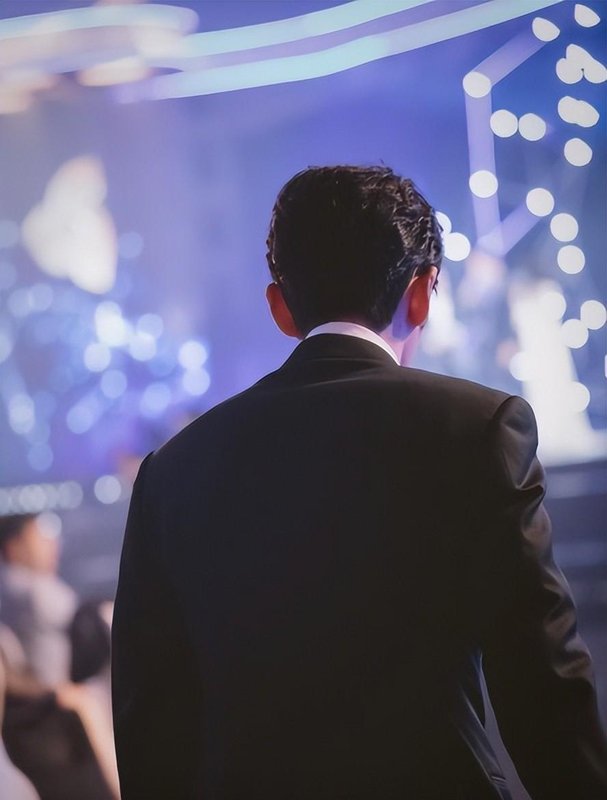  虚假繁荣的崩塌：从金融诈骗手法剖析资本伪装的破局点 股票财经