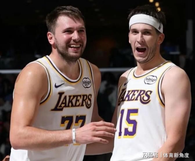  当NBA球星也走投无路：东契奇和里夫斯的欧洲求医之路，藏着多少职业运动员的无奈 体育新闻