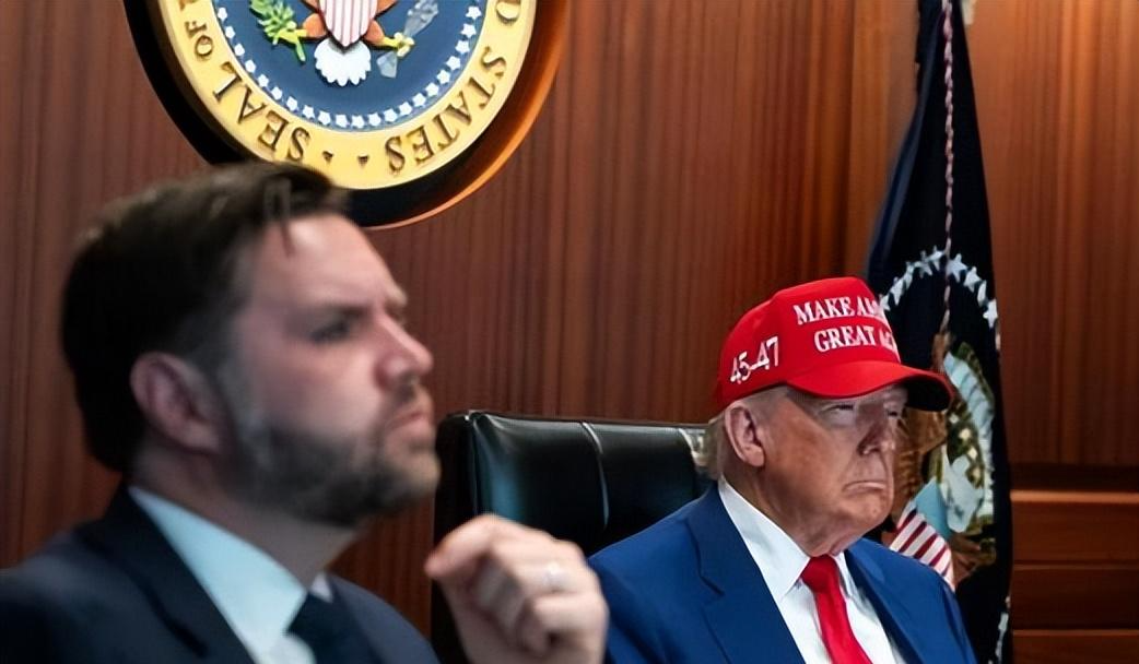  从“铁杆盟友”到“致命背叛”：万斯为何选择与特朗普公开决裂 新闻