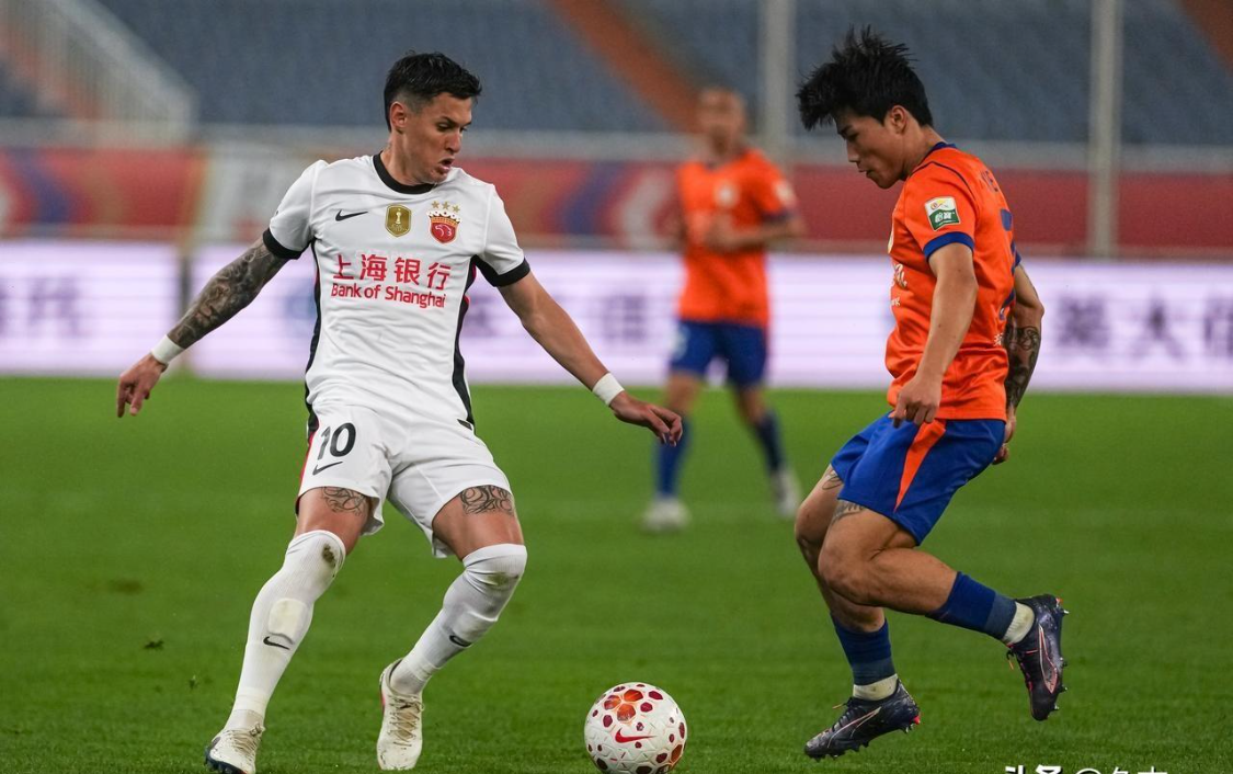  三中卫困局：泰山战术体系的深层结构性缺陷与技术层面的系统性失效 体育新闻