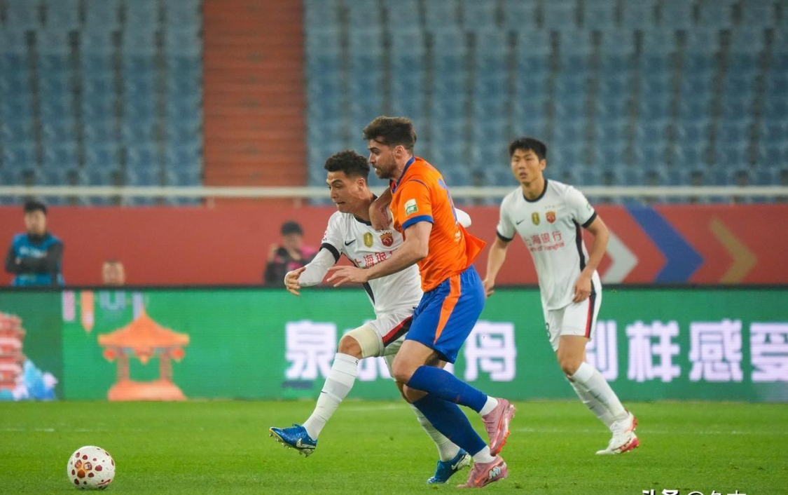  三中卫困局：泰山战术体系的深层结构性缺陷与技术层面的系统性失效 体育新闻