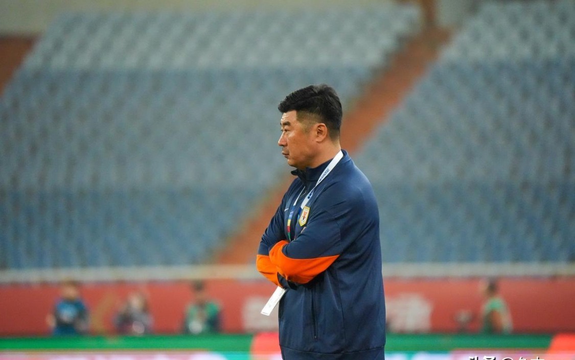  三中卫困局：泰山战术体系的深层结构性缺陷与技术层面的系统性失效 体育新闻